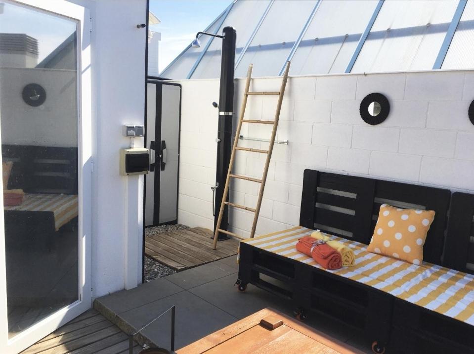 Superbe Appartement Avec Solarium Et Piscine Communautaire Roses Exterior foto